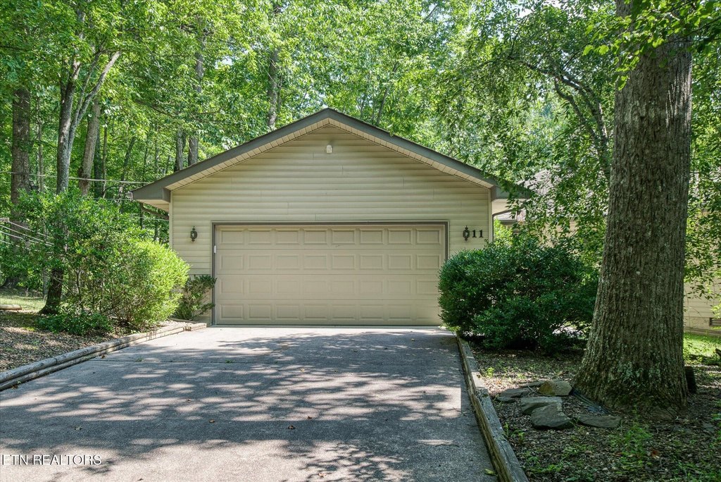 Crossville, Tennessee, 38558, United States, 2 Bedrooms Bedrooms, ,2 BathroomsBathrooms,Residential,Forsale,1907858