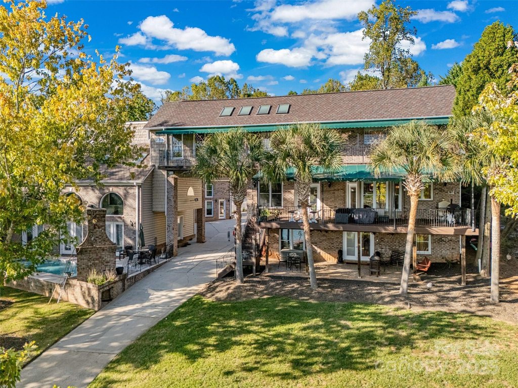 Clover, South Carolina, 29710, United States, 5 Bedrooms Bedrooms, ,7.5 BathroomsBathrooms,Residential,Forsale,2004572