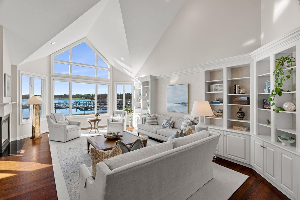 New Castle, New Hampshire, 03854, United States, 3 Bedrooms Bedrooms, ,3.5 BathroomsBathrooms,Residential,Forsale,2004717