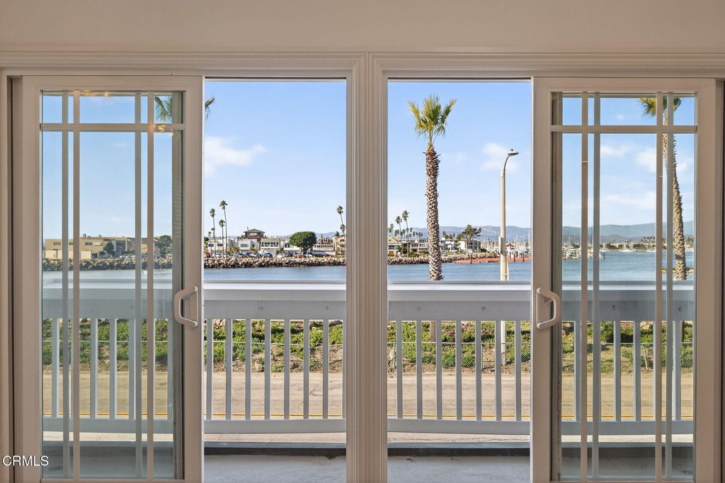 Oxnard, California, 93035, United States, 4 Bedrooms Bedrooms, ,3.5 BathroomsBathrooms,Residential,Forsale,2004312