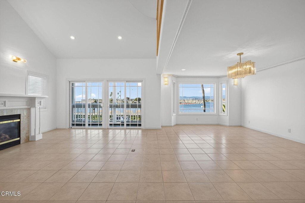 Oxnard, California, 93035, United States, 4 Bedrooms Bedrooms, ,3.5 BathroomsBathrooms,Residential,Forsale,2004312