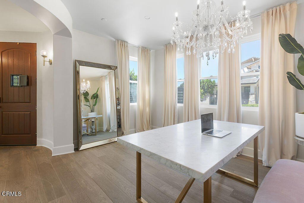 Thousand Oaks, California, 91362, United States, 4 Bedrooms Bedrooms, ,3.5 BathroomsBathrooms,Residential,Forsale,2004525