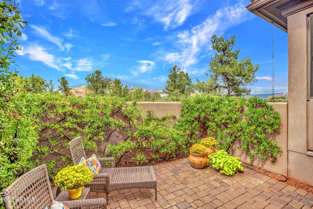 Sedona, Arizona, 86336, United States, 3 Bedrooms Bedrooms, ,2 BathroomsBathrooms,Residential,Forsale,1963558