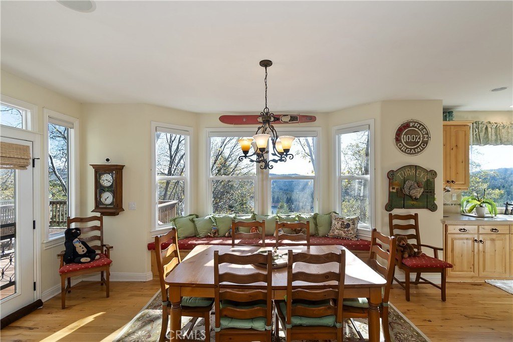 Lake Arrowhead, California, 92352, United States, 3 Bedrooms Bedrooms, ,2.5 BathroomsBathrooms,Residential,Forsale,2000297