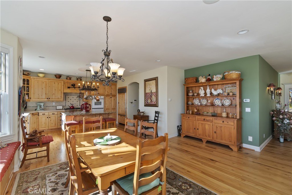 Lake Arrowhead, California, 92352, United States, 3 Bedrooms Bedrooms, ,2.5 BathroomsBathrooms,Residential,Forsale,2000297