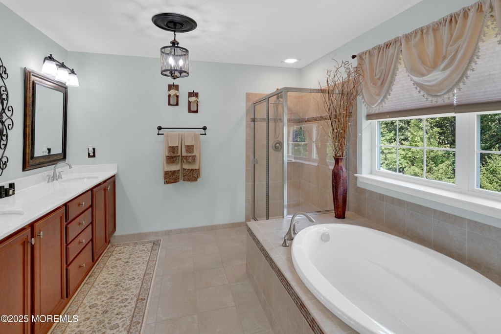 Howell, New Jersey, 07731, United States, 4 Bedrooms Bedrooms, ,3 BathroomsBathrooms,Residential,Forsale,1953811