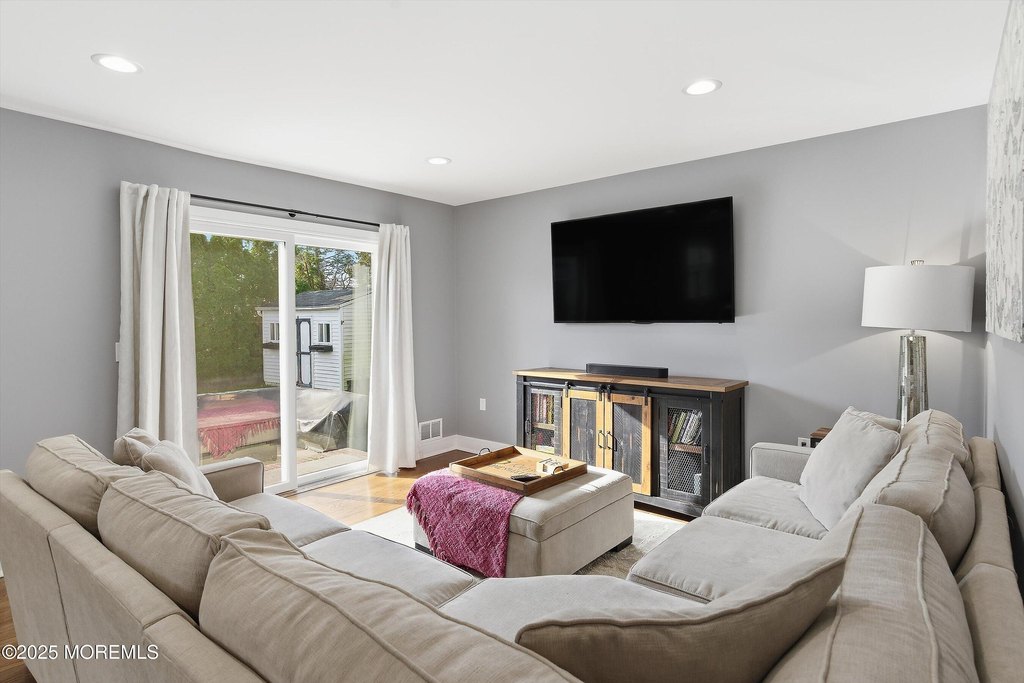 Toms River, New Jersey, 08753, United States, 4 Bedrooms Bedrooms, ,2.5 BathroomsBathrooms,Residential,Forsale,2004466