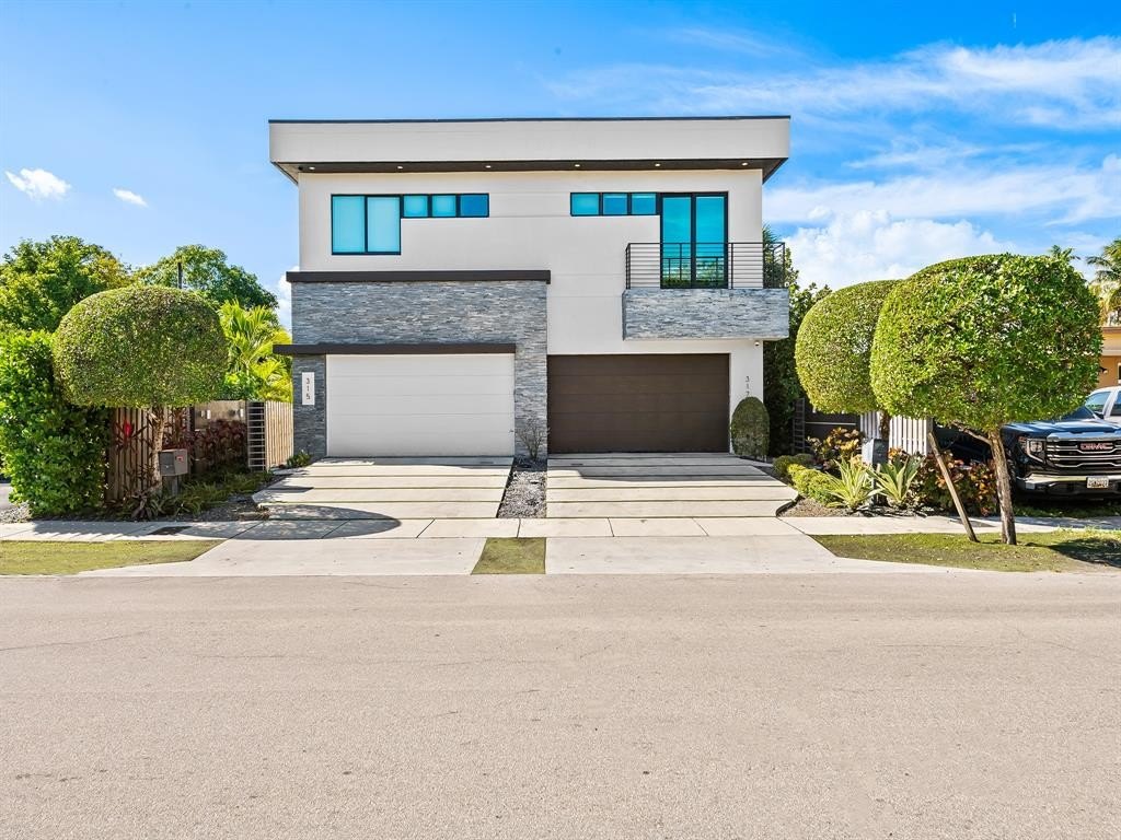 Fort Lauderdale, Florida, 33304, United States, 3 Bedrooms Bedrooms, ,3.5 BathroomsBathrooms,Residential,Forsale,2004487