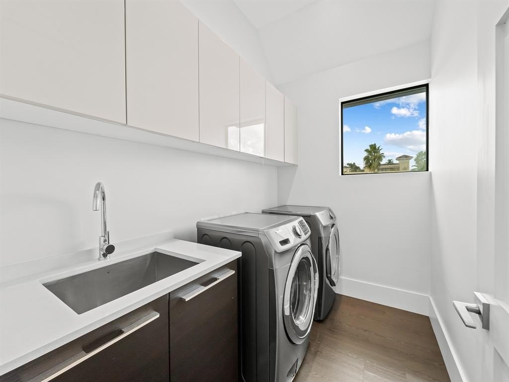 Fort Lauderdale, Florida, 33304, United States, 3 Bedrooms Bedrooms, ,3.5 BathroomsBathrooms,Residential,Forsale,2004487