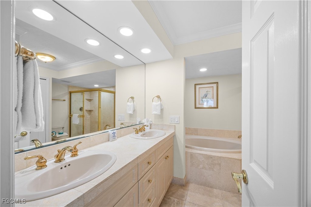 Sanibel, Florida, 33957, United States, 2 Bedrooms Bedrooms, ,2 BathroomsBathrooms,Residential,Forsale,1886403