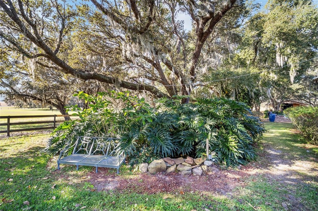 FRUITLAND PARK, Florida, 34731, United States, 2 Bedrooms Bedrooms, ,2 BathroomsBathrooms,Residential,Forsale,2004584