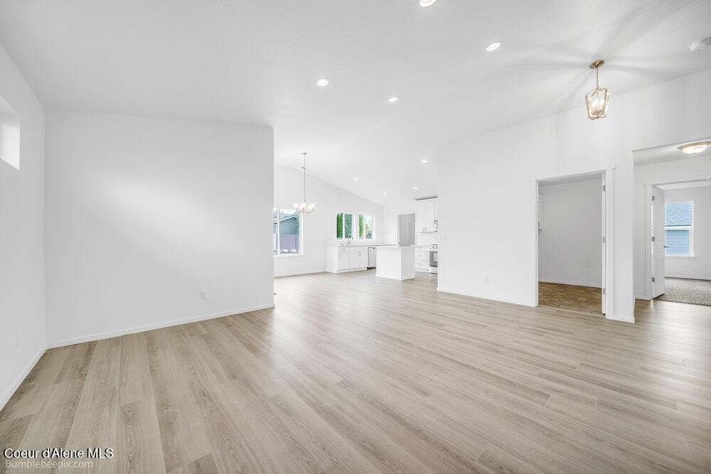 Post Falls, Idaho, 83854, United States, 3 Bedrooms Bedrooms, ,2 BathroomsBathrooms,Residential,Forsale,1984587