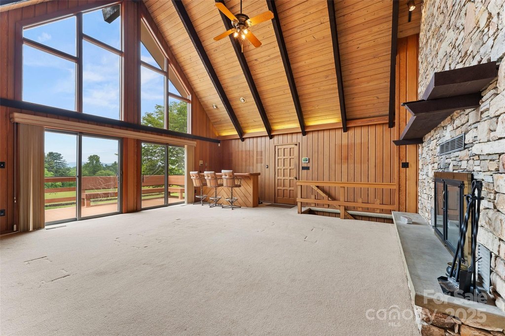 Asheville, North Carolina, 28806, United States, 4 Bedrooms Bedrooms, ,6.5 BathroomsBathrooms,Residential,Forsale,2011987