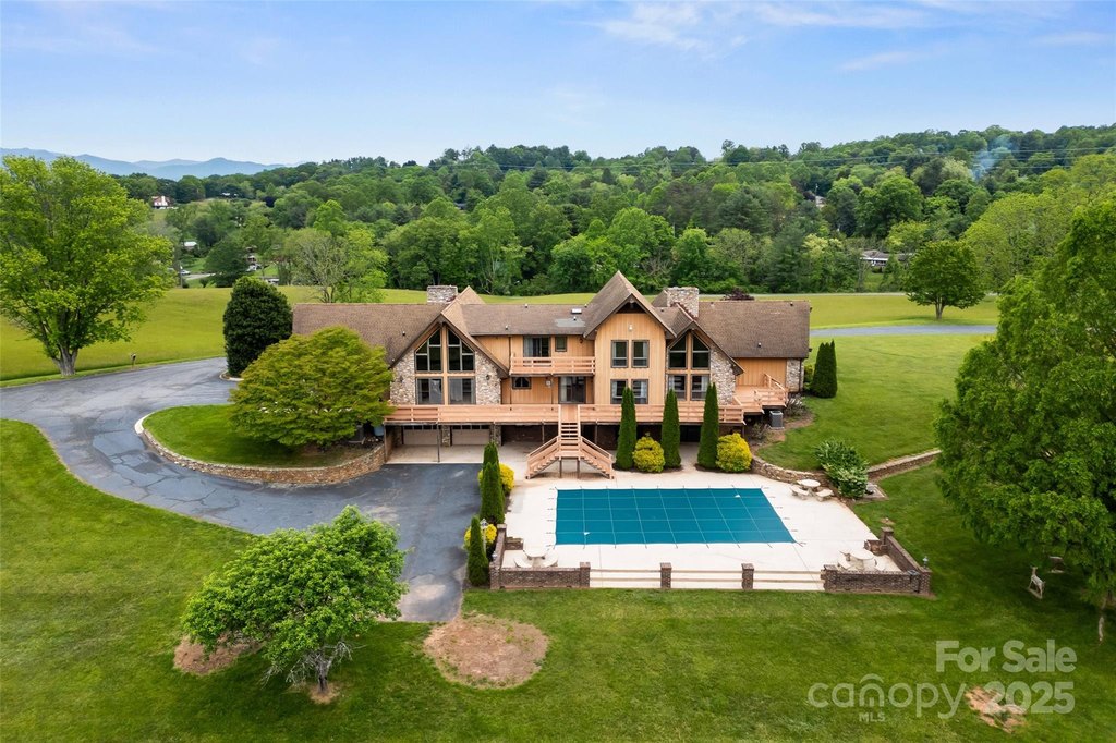 Asheville, North Carolina, 28806, United States, 4 Bedrooms Bedrooms, ,6.5 BathroomsBathrooms,Residential,Forsale,2011987