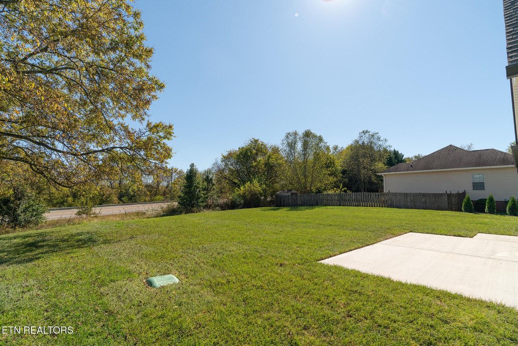 Maryville, Tennessee, 37801, United States, 3 Bedrooms Bedrooms, ,3 BathroomsBathrooms,Residential,Forsale,1942429