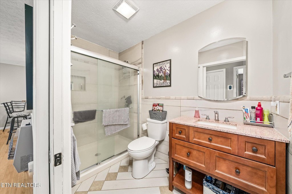 Crossville, Tennessee, 38555, United States, ,Residential,Forsale,1996596