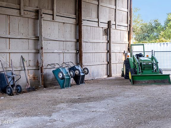 Santa Ynez, California, 93460, United States, ,3.5 BathroomsBathrooms,Residential,Forsale,2004325