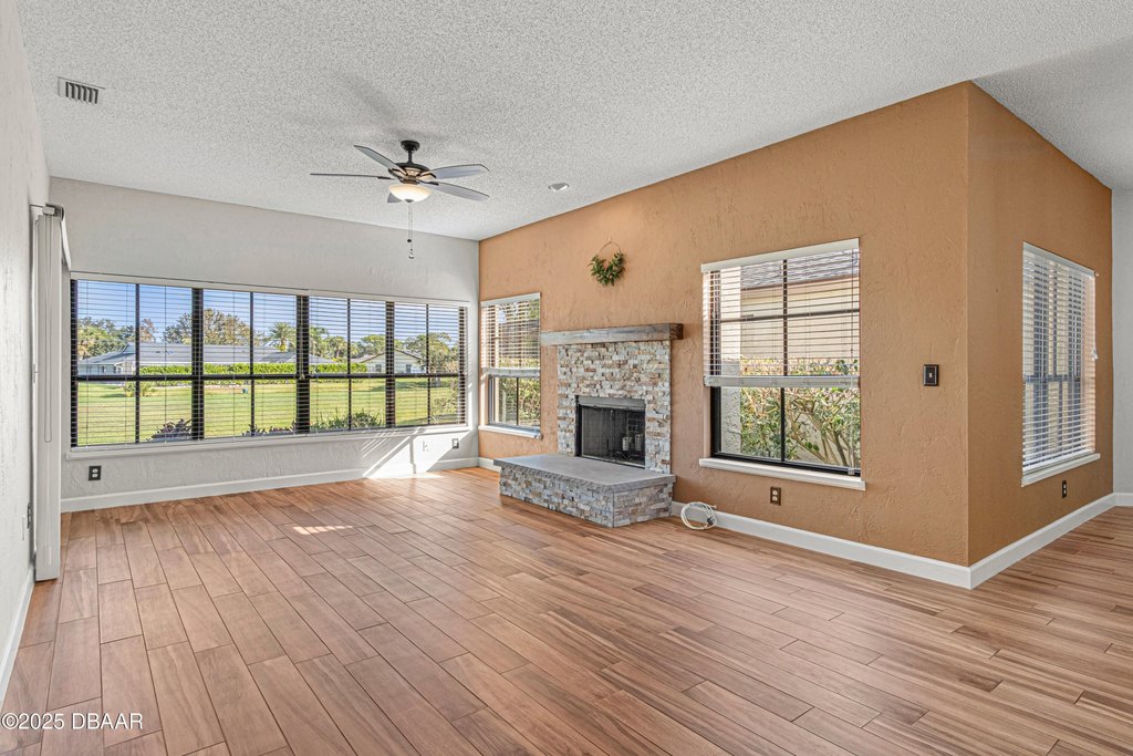 Port Orange, Florida, 32128, United States, 3 Bedrooms Bedrooms, ,2 BathroomsBathrooms,Residential,Forsale,2007405