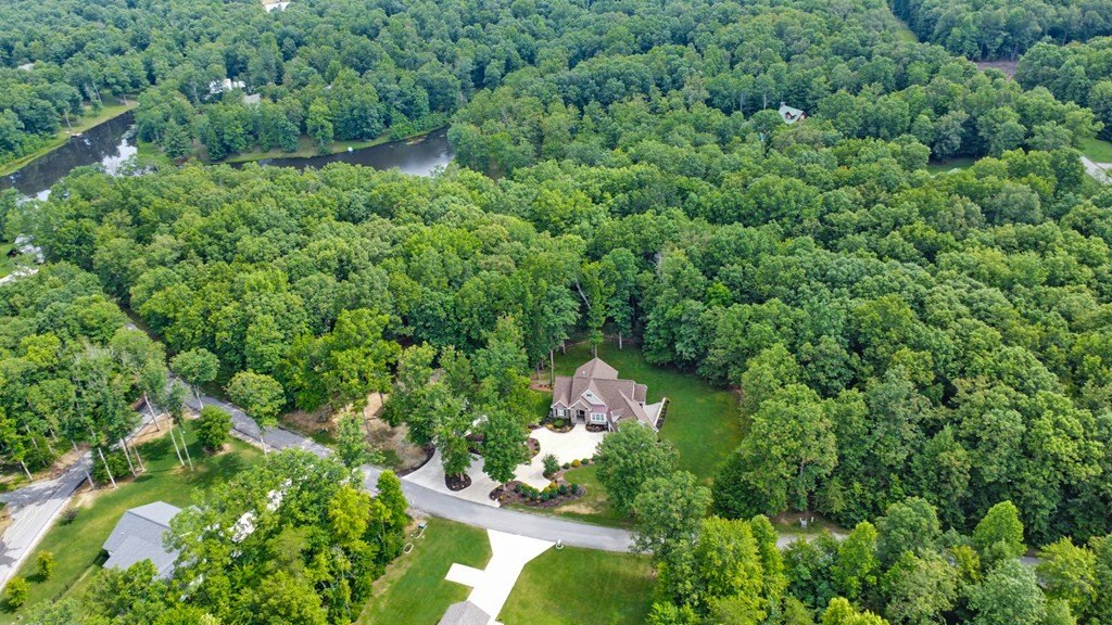 Jamestown, Tennessee, 38556, United States, 4 Bedrooms Bedrooms, ,4 BathroomsBathrooms,Residential,Forsale,1929826