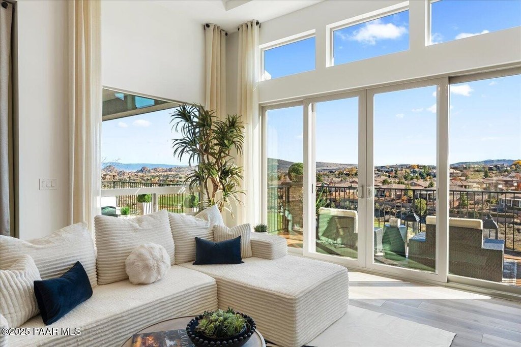 Prescott, Arizona, 86301, United States, 3 Bedrooms Bedrooms, ,2.5 BathroomsBathrooms,Residential,Forsale,2011267