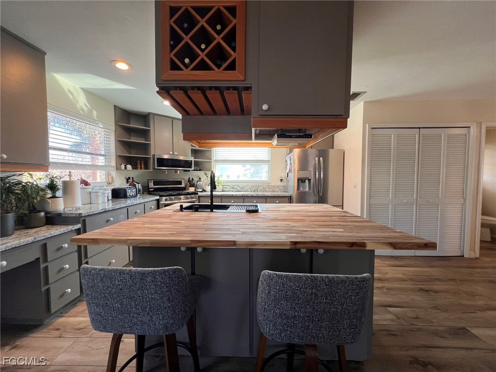 Sanibel, Florida, 33957, United States, 4 Bedrooms Bedrooms, ,2.5 BathroomsBathrooms,Residential,Forsale,2004809