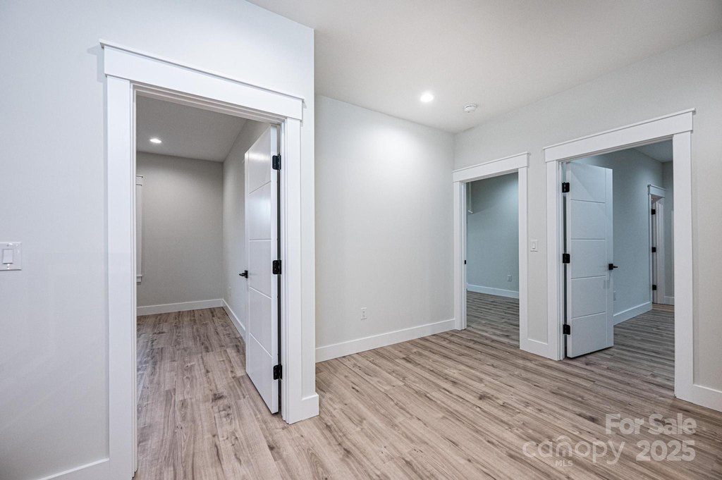 Hickory, North Carolina, 28601, United States, 4 Bedrooms Bedrooms, ,3 BathroomsBathrooms,Residential,Forsale,2007717