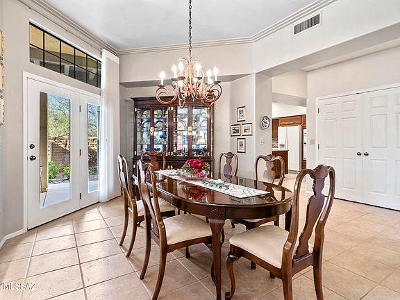 Tucson, Arizona, 85712, United States, 3 Bedrooms Bedrooms, ,2 BathroomsBathrooms,Residential,Forsale,2004426