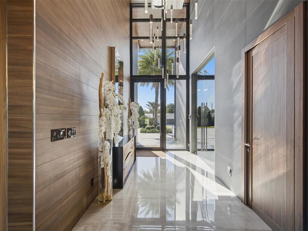 Fort Lauderdale, Florida, 33308, United States, 5 Bedrooms Bedrooms, ,6.5 BathroomsBathrooms,Residential,Forsale,2004491