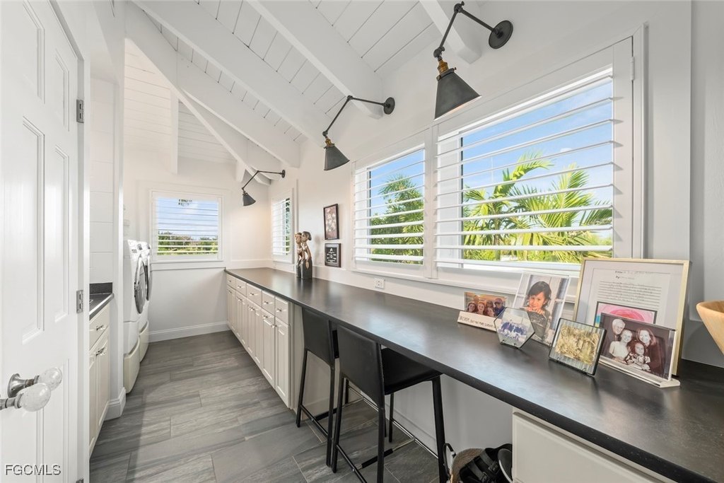 Sanibel, Florida, 33957, United States, 5 Bedrooms Bedrooms, ,4.5 BathroomsBathrooms,Residential,Forsale,2004795