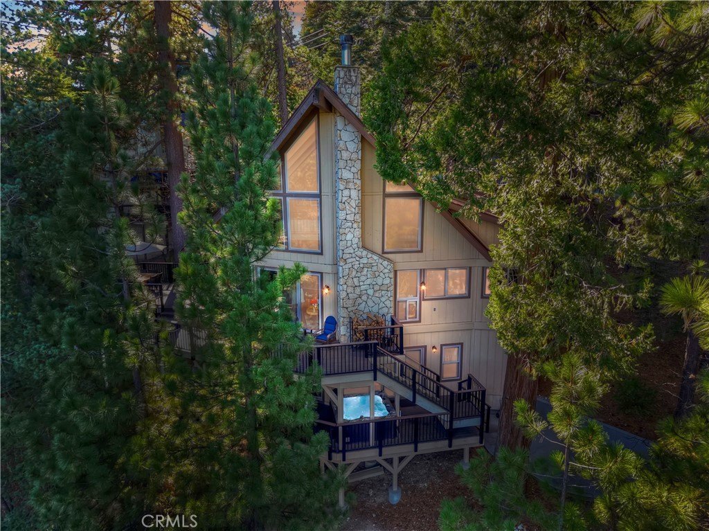 Lake Arrowhead, California, 92352, United States, 4 Bedrooms Bedrooms, ,4 BathroomsBathrooms,Residential,Forsale,2004864