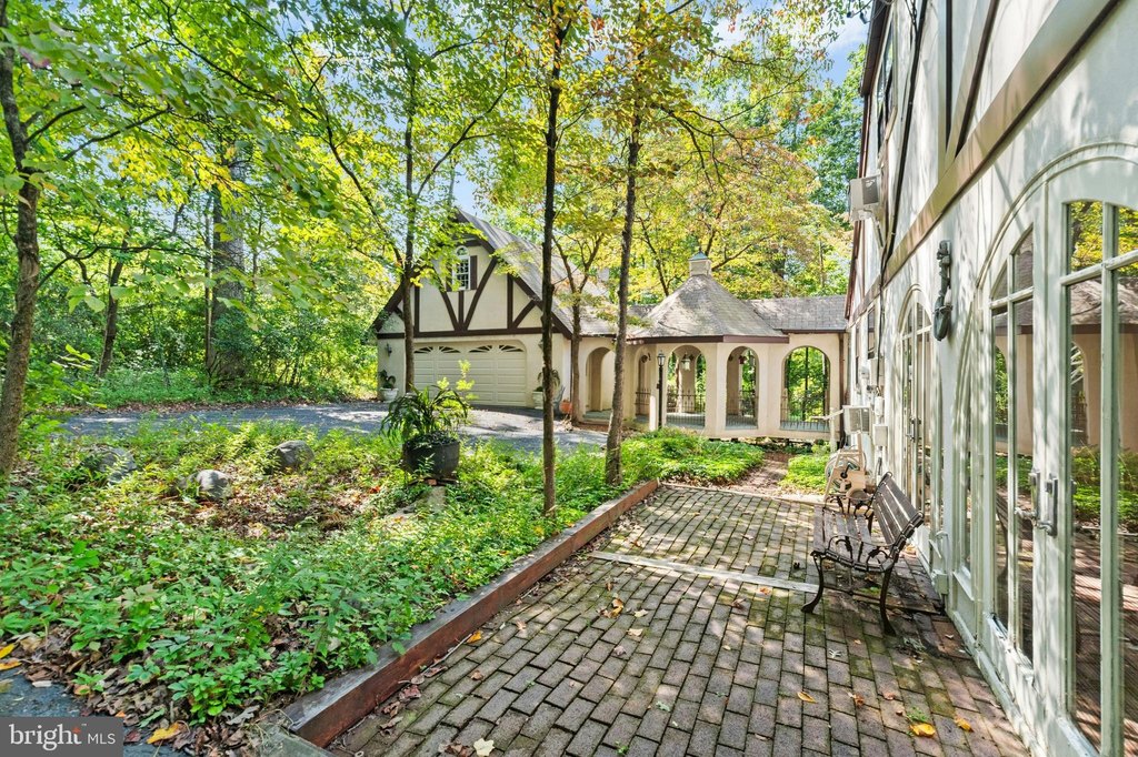 BETHLEHEM, Pennsylvania, 18015, United States, 5 Bedrooms Bedrooms, ,2.5 BathroomsBathrooms,Residential,Forsale,2009566