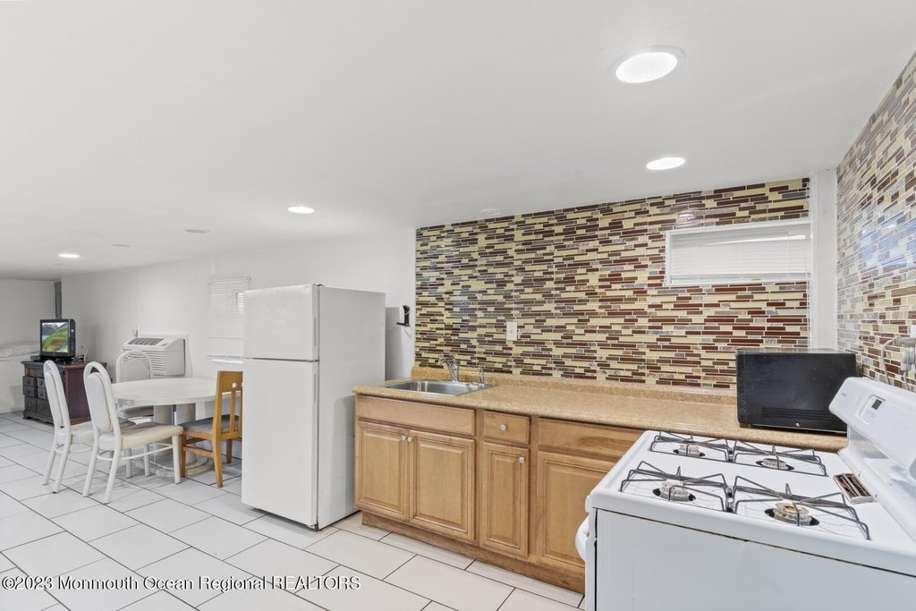 Seaside Heights, New Jersey, 08751, United States, 6 Bedrooms Bedrooms, ,3.5 BathroomsBathrooms,Residential,Forsale,2004848