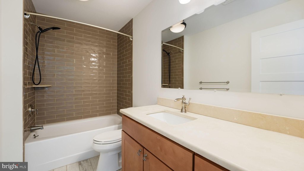 DOYLESTOWN, Pennsylvania, 18901, United States, 2 Bedrooms Bedrooms, ,2.5 BathroomsBathrooms,Residential,Forsale,1952873