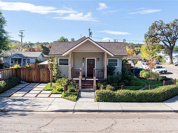 Paso Robles, California, 93446, United States, 4 Bedrooms Bedrooms, ,4 BathroomsBathrooms,Residential,Forsale,2004827