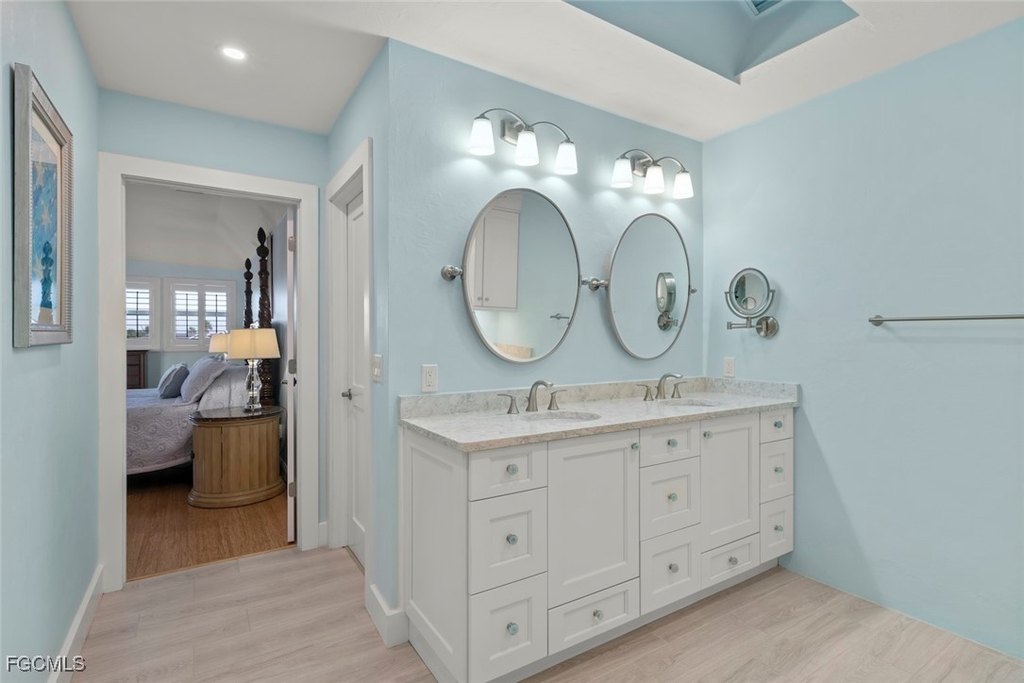 Sanibel, Florida, 33957, United States, 3 Bedrooms Bedrooms, ,3 BathroomsBathrooms,Residential,Forsale,2004785