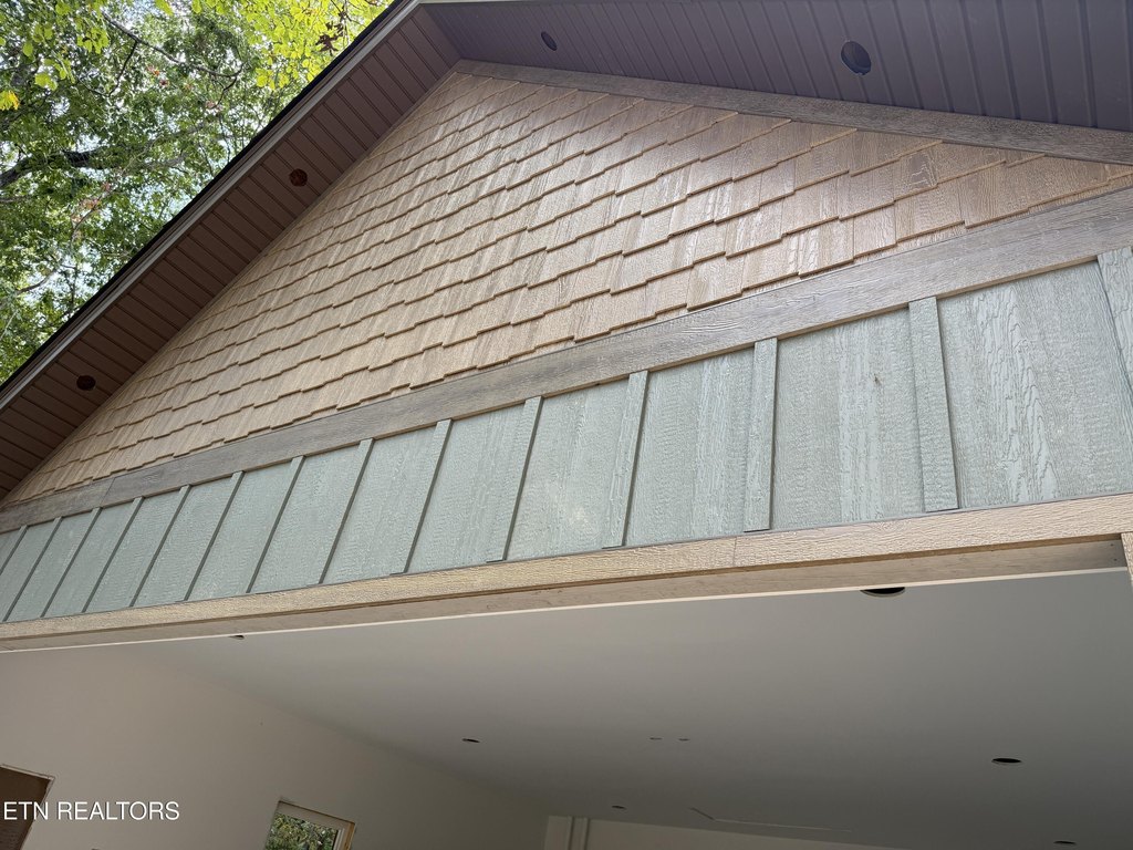 Crossville, Tennessee, 38558, United States, 3 Bedrooms Bedrooms, ,2.5 BathroomsBathrooms,Residential,Forsale,1995008