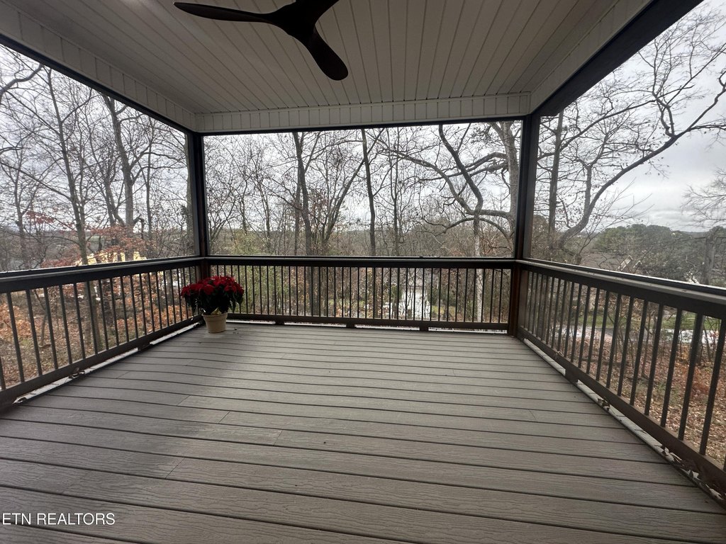 Loudon, Tennessee, 37774, United States, 3 Bedrooms Bedrooms, ,2 BathroomsBathrooms,Residential,Forsale,1999439