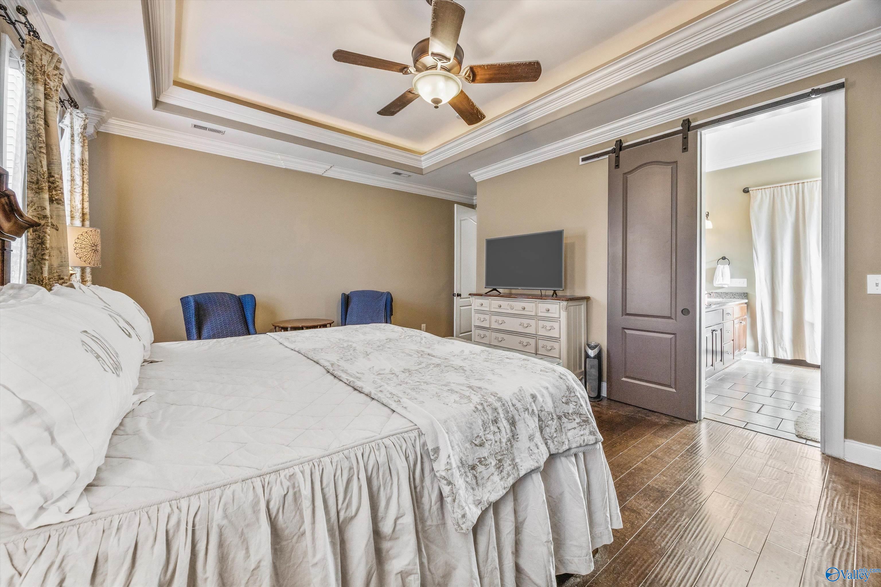 Owens Cross Roads, Alabama, 35763, United States, 5 Bedrooms Bedrooms, ,3.5 BathroomsBathrooms,Residential,Forsale,2007708