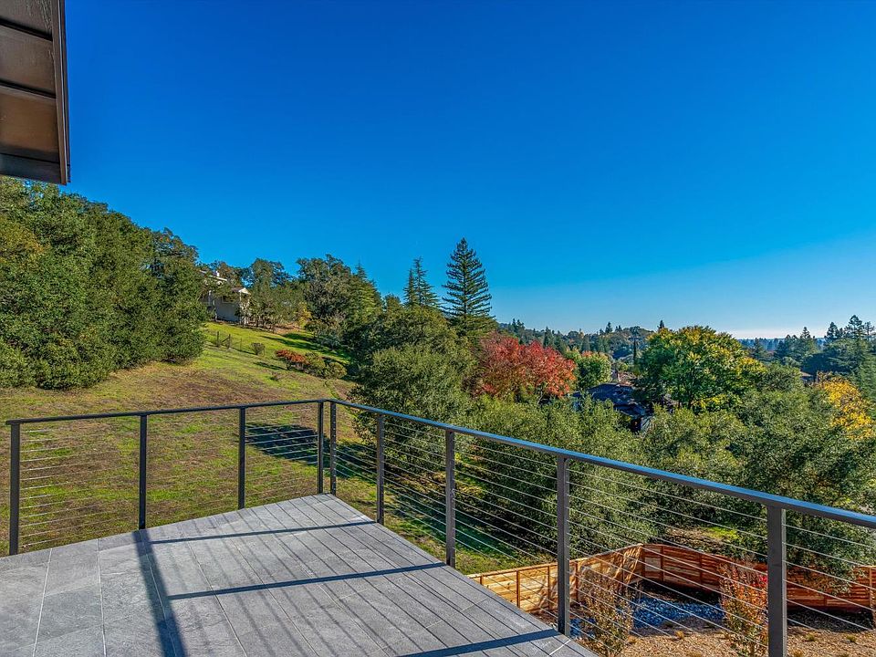 Healdsburg, California, 95448, United States, 5 Bedrooms Bedrooms, ,4 BathroomsBathrooms,Residential,Forsale,2004748