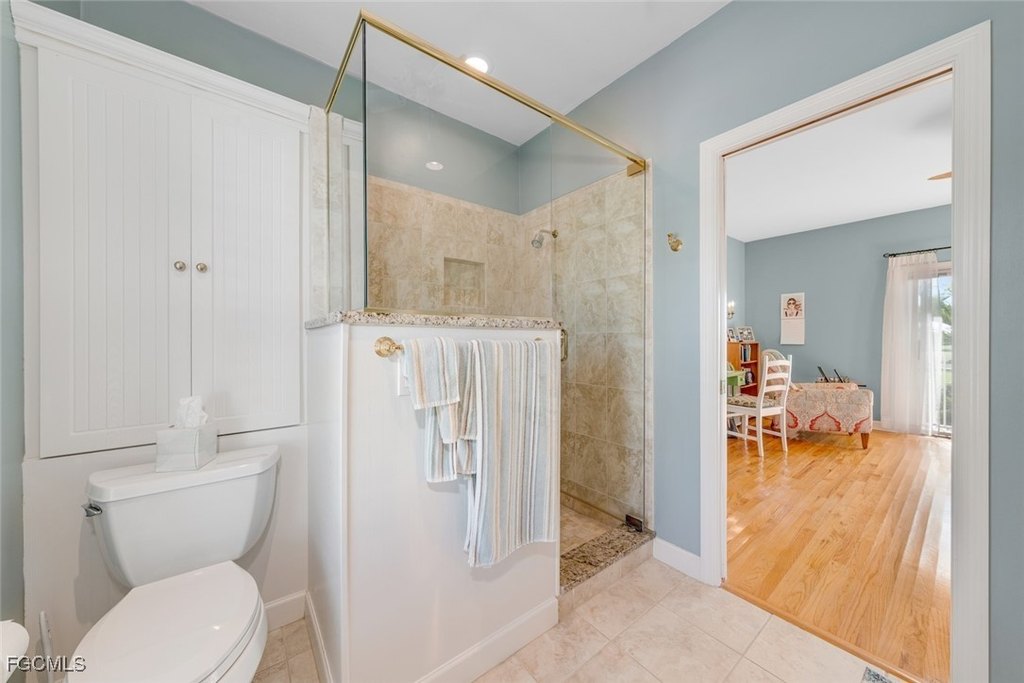 Sanibel, Florida, 33957, United States, 5 Bedrooms Bedrooms, ,3 BathroomsBathrooms,Residential,Forsale,2004793