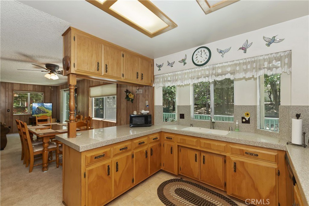 Lake Arrowhead, California, 92352, United States, 3 Bedrooms Bedrooms, ,3 BathroomsBathrooms,Residential,Forsale,1968496