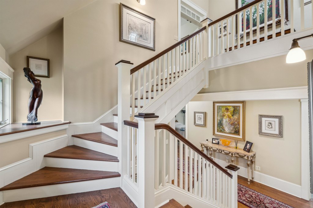 Barnard, Vermont, 05031, United States, 7 Bedrooms Bedrooms, ,7.5 BathroomsBathrooms,Residential,Forsale,1999505