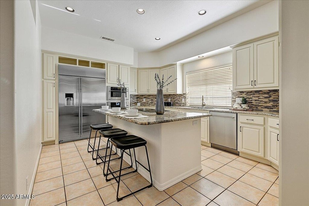 Phoenix, Arizona, 85032, United States, 3 Bedrooms Bedrooms, ,3 BathroomsBathrooms,Residential,Forsale,2004941