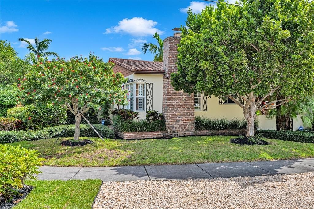 Fort Lauderdale, Florida, 33301, United States, 3 Bedrooms Bedrooms, ,2 BathroomsBathrooms,Residential,Forsale,1884580