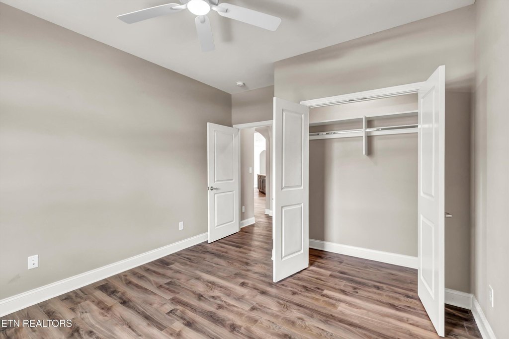 Loudon, Tennessee, 37774, United States, 3 Bedrooms Bedrooms, ,3 BathroomsBathrooms,Residential,Forsale,1910204