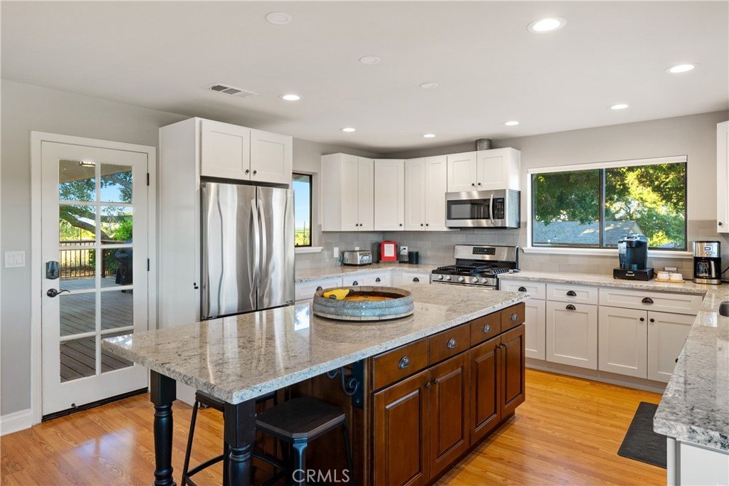 Templeton, California, 93465, United States, 6 Bedrooms Bedrooms, ,5 BathroomsBathrooms,Residential,Forsale,2009030