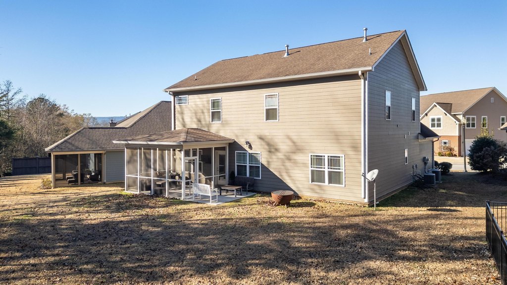 Hixson, Tennessee, 37343, United States, 4 Bedrooms Bedrooms, ,3 BathroomsBathrooms,Residential,Forsale,2009575