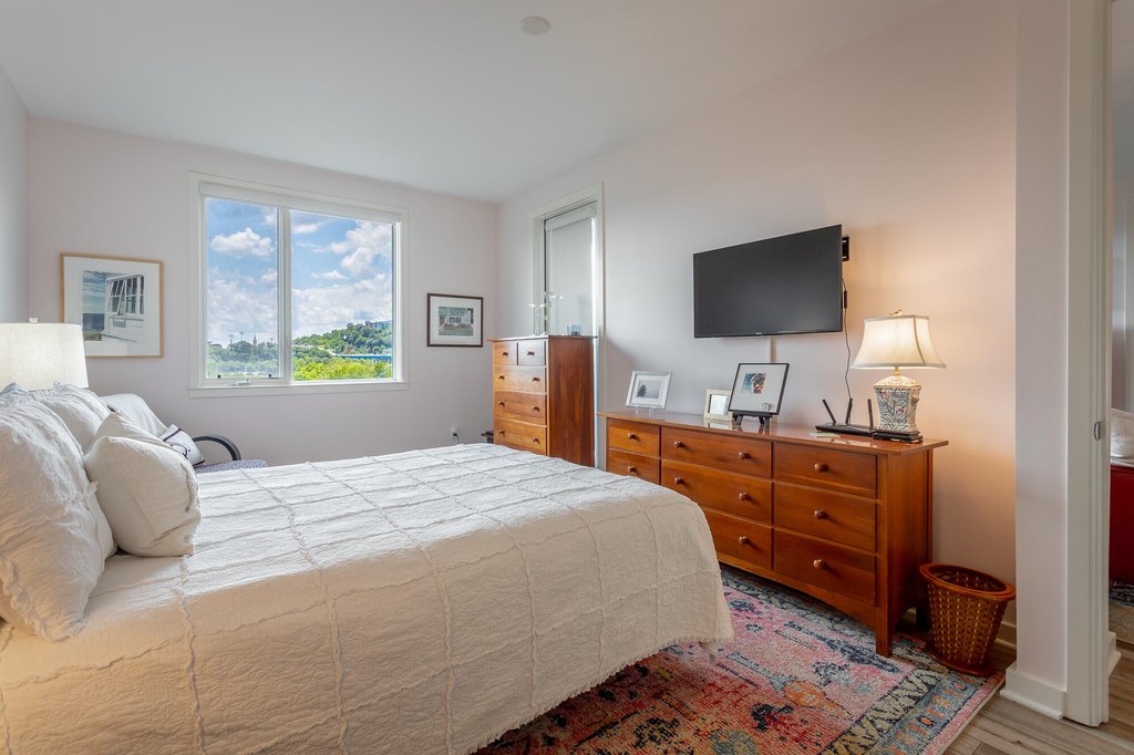 Chattanooga, Tennessee, 37405, United States, 2 Bedrooms Bedrooms, ,2 BathroomsBathrooms,Residential,Forsale,2009482