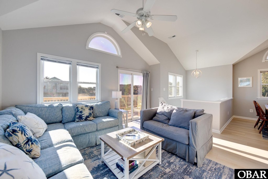 Corolla, North Carolina, 27927, United States, 5 Bedrooms Bedrooms, ,3 BathroomsBathrooms,Residential,Forsale,2010251