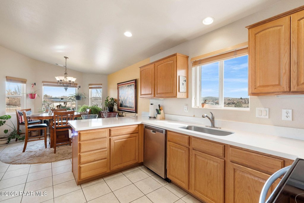 Prescott, Arizona, 86301, United States, 3 Bedrooms Bedrooms, ,4 BathroomsBathrooms,Residential,Forsale,2011279